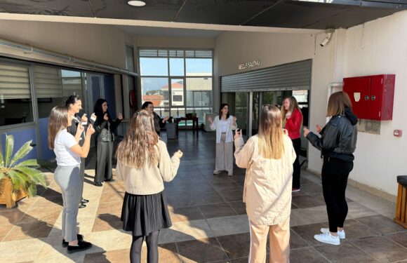 Güzelbahçe Belediyesi Mart Ayında Öğretmen Eğitimleri Düzenledi